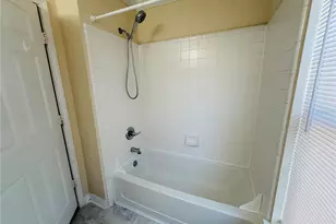 18557 Bridle Club Dr, Tampa, FL 33647 - Photo 29