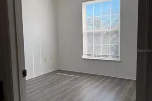 10205 Courtney Palms Blvd, Tampa, FL 33619 - Photo 11