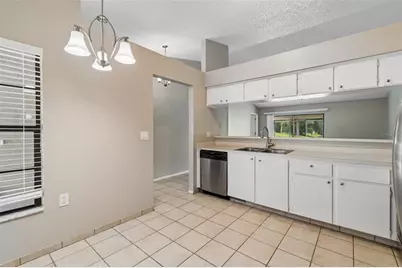 11318 Blackbark Drive, Riverview, FL 33579 - Photo 9