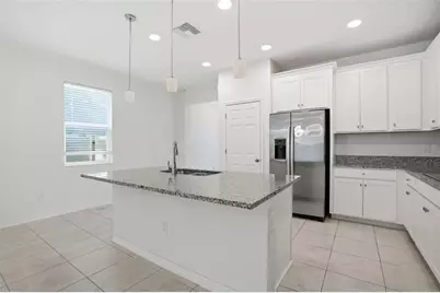 11996 Hilltop Farms Drive, Dade City, FL 33525 - Photo 17