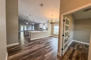 8608 Fawn Creek Dr, Tampa, FL 33626 - Photo 3