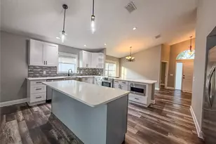 8608 Fawn Creek Dr, Tampa, FL 33626 - Photo 15