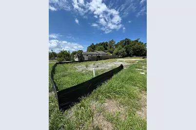 4240 40th Street N, Saint Petersburg, FL 33714 - Photo 3