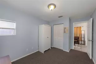 3600 72nd St N, Saint Petersburg, FL 33710 - Photo 21