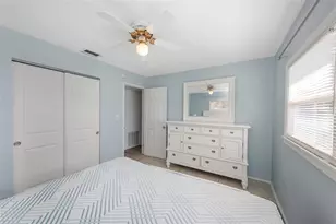3600 72nd St N, Saint Petersburg, FL 33710 - Photo 15