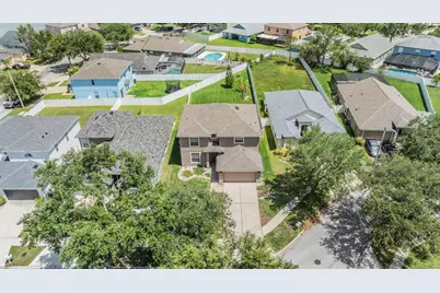 8219 Canterbury Lake Boulevard, Tampa, FL 33619 - Photo 35
