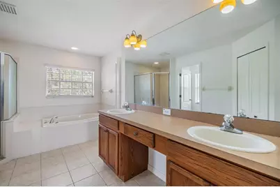8219 Canterbury Lake Boulevard, Tampa, FL 33619 - Photo 25