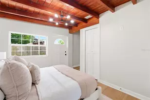 1533 Suffolk St N, Saint Petersburg, FL 33710 - Photo 27