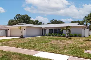 10428 137th Ln, Largo, FL 33774 - Photo 3