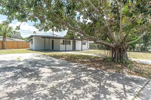 450 Davison Ave NE, Saint Petersburg, FL 33703 - Photo 3