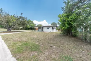 450 Davison Ave NE, Saint Petersburg, FL 33703 - Photo 25