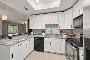 8350 Savannah Trace Cir, Tampa, FL 33615 - Photo 1
