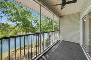 8350 Savannah Trace Cir, Tampa, FL 33615 - Photo 15