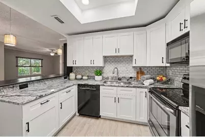 8350 Savannah Trace Circle #106, Tampa, FL 33615 - Photo 3