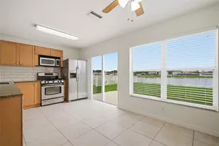 10604 Lakeside Vista Dr, Riverview, FL 33569 - Photo 3