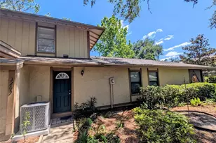 3205 Deer Ct, Brandon, FL 33511 - Photo 1