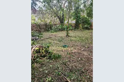 2720 Bayside Drive S, Saint Petersburg, FL 33705 - Photo 5