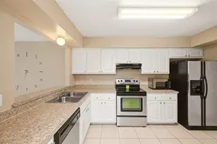 7215 Harbor Heights Cir, Orlando, FL 32835 - Photo 13