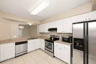 7215 Harbor Heights Cir, Orlando, FL 32835 - Photo 15