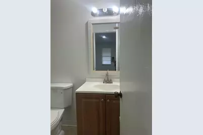 8426 Camden Street #D, Tampa, FL 33614 - Photo 9