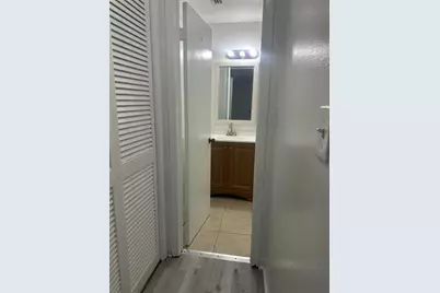 8426 Camden Street #D, Tampa, FL 33614 - Photo 5