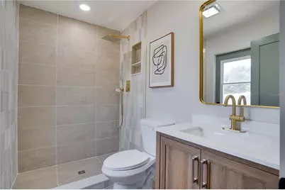 3538 Shady Bluff Drive, Largo, FL 33770 - Photo 19