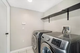 13018 Waterbourne Dr, Gibsonton, FL 33534 - Photo 11