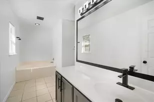 13018 Waterbourne Dr, Gibsonton, FL 33534 - Photo 17