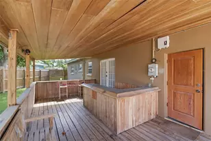 7555 19th Ave N, Saint Petersburg, FL 33710 - Photo 25