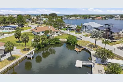 8126 Brighton Drive, Port Richey, FL 34668 - Photo 5