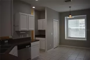 644 Chesney Dr, Valrico, FL 33594 - Photo 5