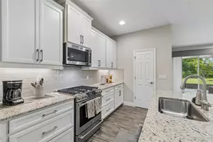 3834 Balcony Breeze Dr, Land O Lakes, FL 34638 - Photo 9