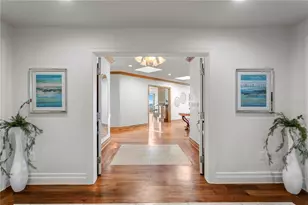 288 Beach Dr NE, Saint Petersburg, FL 33701 - Photo 11