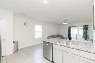 2839 Maiden Grass Isle, Wesley Chapel, FL 33543 - Photo 19