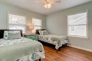 1226 Sedeeva Cir S, Clearwater, FL 33755 - Photo 15