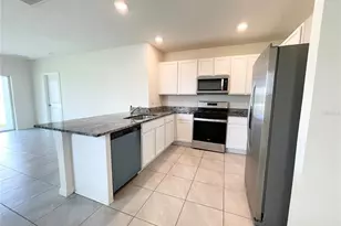 35759 Sunflower Hl Dr, Zephyrhills, FL 33541 - Photo 5