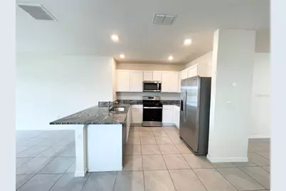 35759 Sunflower Hill Dr, Zephyrhills, FL 33541 - Photo 5