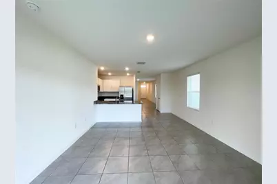 35759 Sunflower Hill Dr, Zephyrhills, FL 33541 - Photo 9