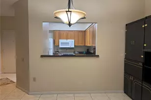 2333 Feather Sound Dr, Clearwater, FL 33762 - Photo 11