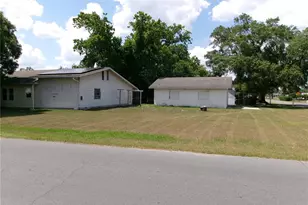 5714 19th St, Zephyrhills, FL 33542 - Photo 7