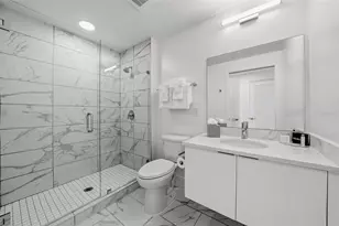 411 E Shore Dr, Clearwater Beach, FL 33767 - Photo 7