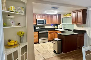 7917 Foxwood Dr, New Port Richey, FL 34653 - Photo 11