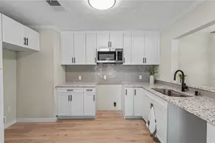 832 S Central Ave, Lakeland, FL 33815 - Photo 11