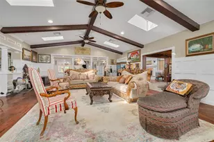 1821 Oak Creek Dr, Dunedin, FL 34698 - Photo 11
