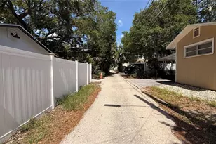 905 Jones St, Clearwater, FL 33755 - Photo 5