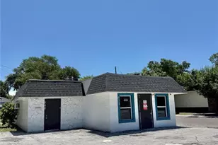 840 16th St S, Saint Petersburg, FL 33705 - Photo 1
