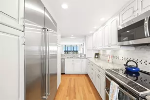 9415 Blind Pass Rd, Saint Pete Beach, FL 33706 - Photo 11
