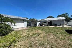 3030 W Helen Ave, Tampa, FL 33611 - Photo 7