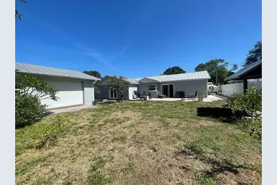 3030 W Helen Avenue, Tampa, FL 33611 - Photo 9