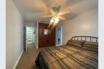 3030 W Helen Avenue, Tampa, FL 33611 - Photo 23